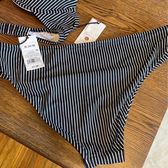 Striped Bikini Set - Picture 6 of 6